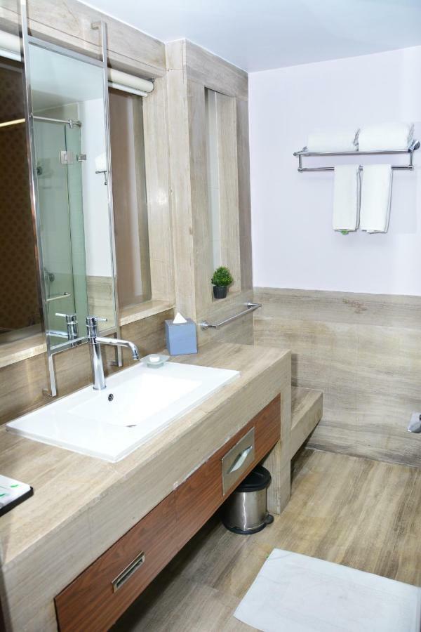 Quality Inn Gurgaon Eksteriør bilde